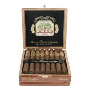 DON CARLOS PRESIDENTE ARTURO FUENTE